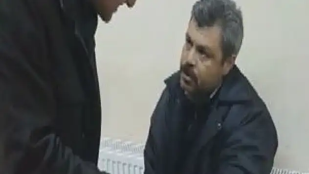 Koluna sargı bezi sararak dilencilik yaptı