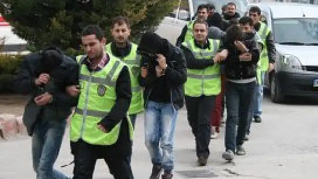 Bir gecede 11 hırsız yakalandı