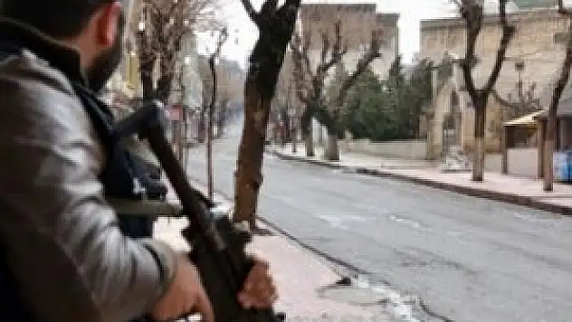 Emniyet müdürlüğüne roketli saldırı