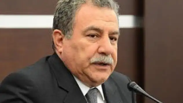 Protesto için insanları topladılar