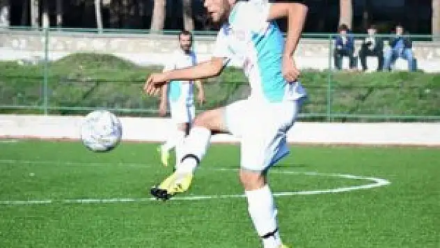 Genç futbolcu kaza kurbanı