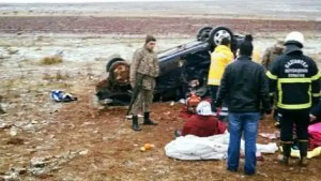 Şanlıurfa'da otomobil takla attı: 3 ölü, 5 yaralı