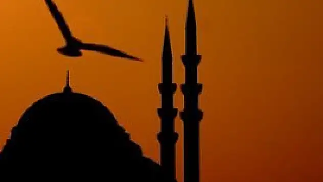 İngiliz kanalı sabah ezanını canlı yayınlayacak