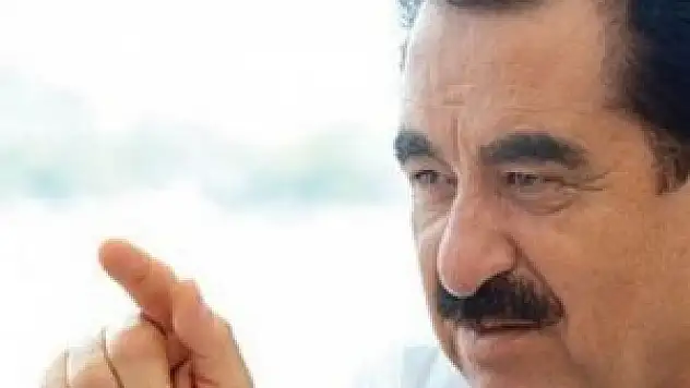 Tatlıses, ateş püskürdü!