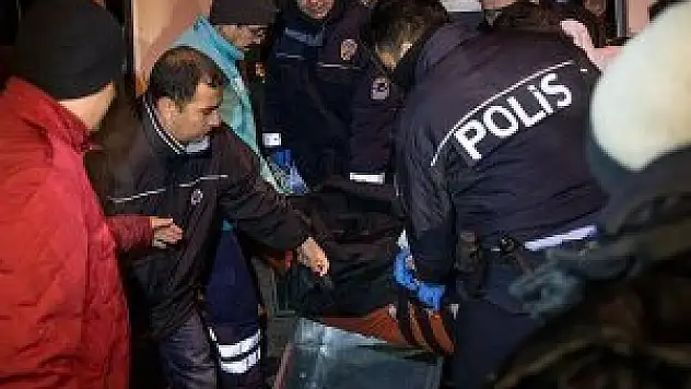 Cinnet getiren baba ailesini katledip intihar etti