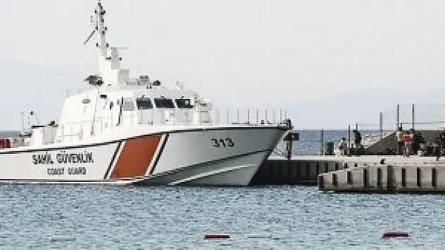 Ege'de sığınmacıları taşıyan tekne battı: 3'ü çocuk 4 ölü