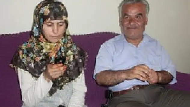 Engelli çiftin 'biyonik kulak' mutluluğu