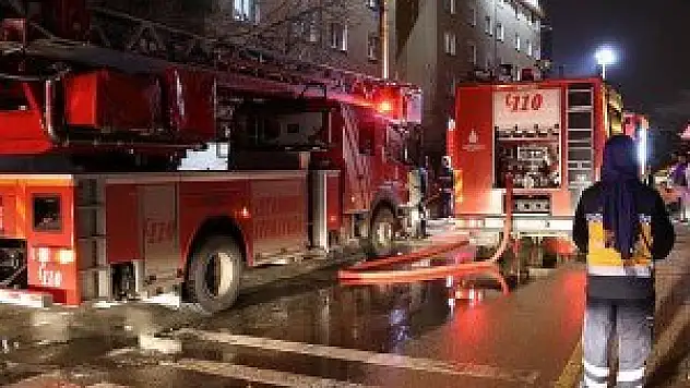 Ataşehir'de yangın: 1 ölü
