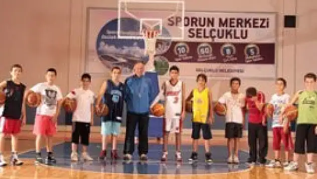 Spor okullarında eğitimler devam ediyor