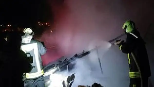 Yaşlı kadın evinde çıkan yangında can verdi!