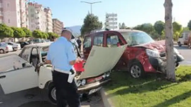 Konya'da trafik kazası 5 kişi yaralandı