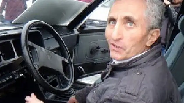 Çalınan arabası bulununca kornaya basa basa evine gitti