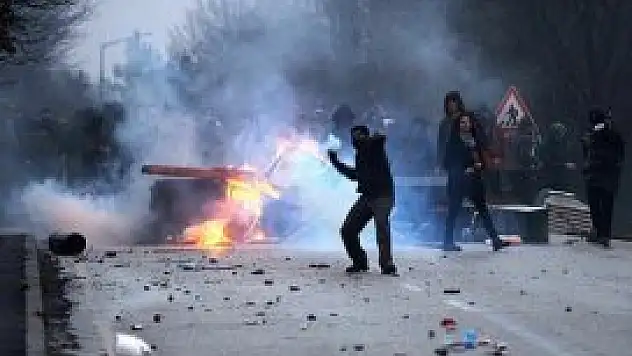 8 kişiye tutuklama talebi