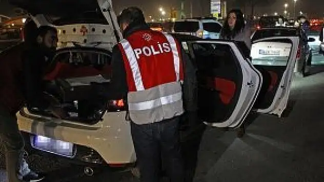 İstanbul'da 5 bin polisle asayiş uygulaması