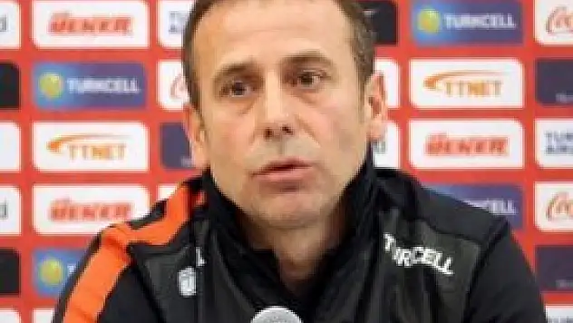 Avcı'nın Yerine Mustafa Denizli