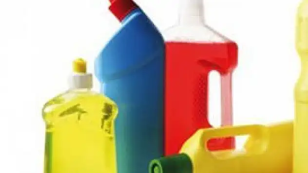 2 yaşındaki çocuk yağ çözücü içti