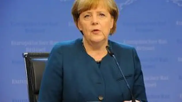 'Mısır'daki süreci endişeyle takip ediyoruz'