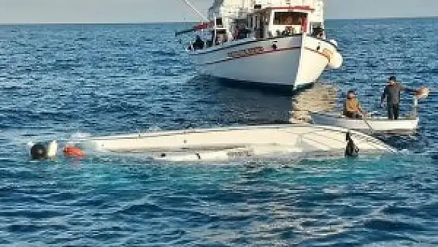 İzmir'de sığınmacıları taşıyan tekne alabora oldu: 9 ölü