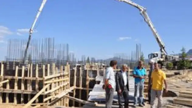 Kaymakam'dan okul inşaatlarına inceleme