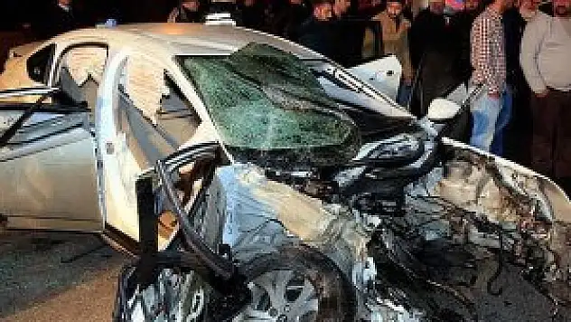 Eskişehir'de trafik kazası: 3 ölü, 5 yaralı