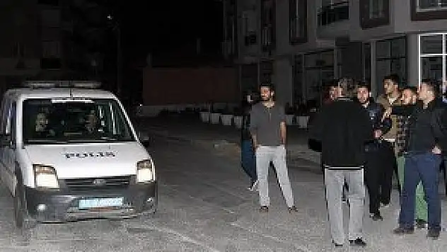 İzmir'de üniversite yerleşkesine el yapımı patlayıcı atıldı