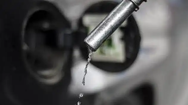 Benzinde 7 kuruş indirim! İşte Konya fiyatı