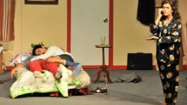 Altın Eşek ödüllü Başbelası Akşehirlilerle buluştu