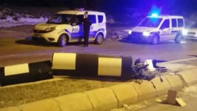 Ehliyetine el konulan genç sinirini 'kule radar'dan çıkardı