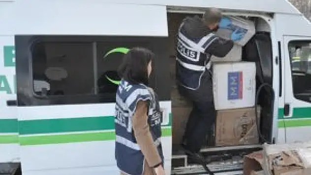 Sahte cenaze nakil aracından kaçak sigara çıktı