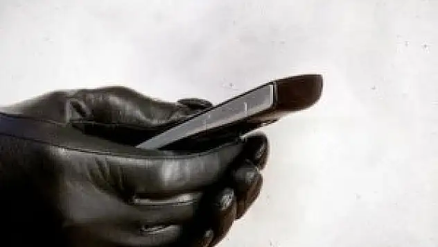 Prof. Yüksel Tomurcuk Atagök telefon dolandırıcılarına 245 bin kaptırdı