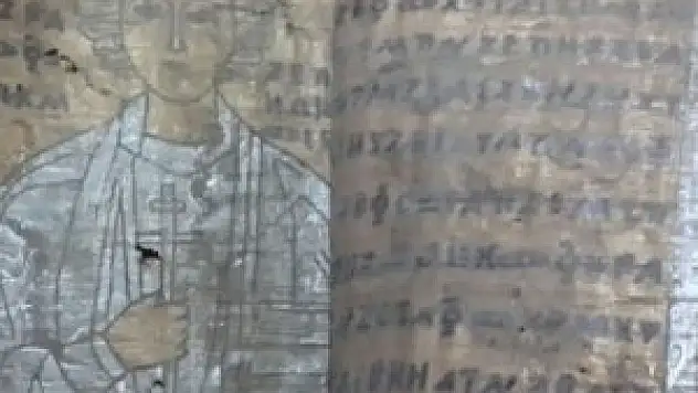 Eskişehir'de tarihi İncil ele geçirildi