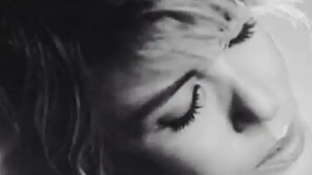 Gülben Ergen'i ağlatan olay!