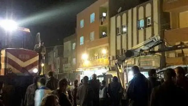 Batman'da tren ile otomobil çarpıştı