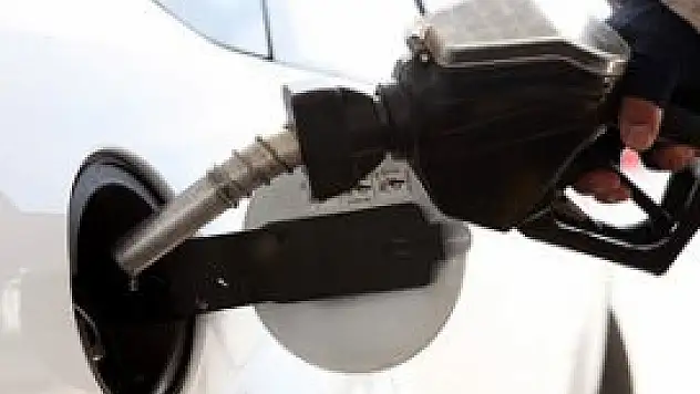 Benzine 11 kuruş zam