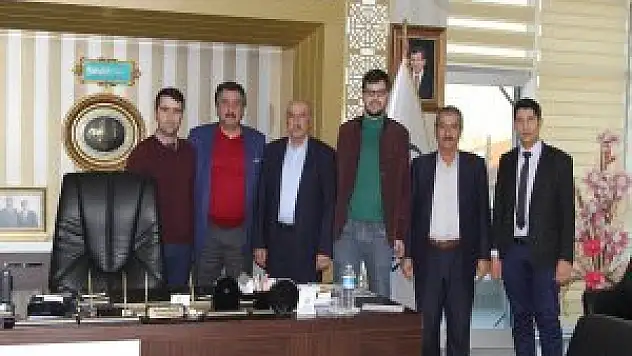 Cihanbeyli Gençlik Meclisi'nden Başkan Kale'ye ziyaret