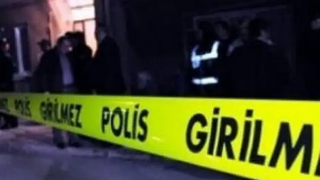 Sevgililer günü şakası eşinin hayatına mal oldu