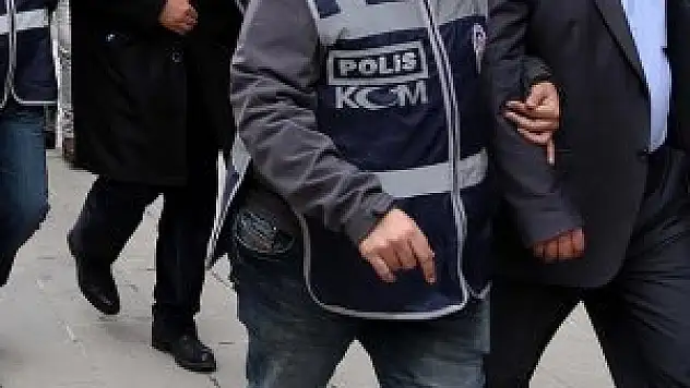 Antalya merkezli FETÖ operasyonunda gözaltına alınan 17 kişi adliyede