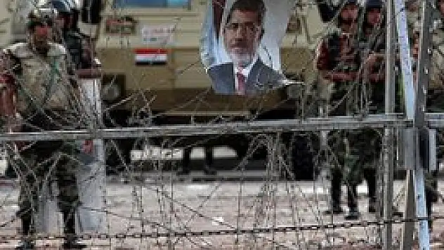 Mısır'da askeri kontrol noktasına saldırı