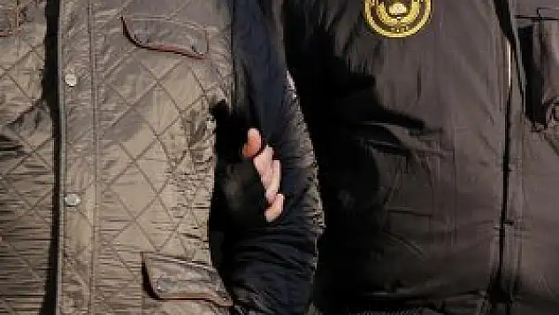 Antalya merkezli FETÖ/PDY operasyonunda 3 tutuklama