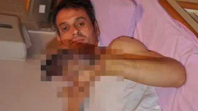 Parmakları karnına gömülerek kurtarılacak