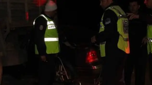 Adana'da trafik kazası: 1 ölü, 2 yaralı