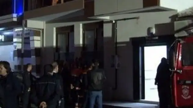 Apartman boşluğunda esrarengiz ceset