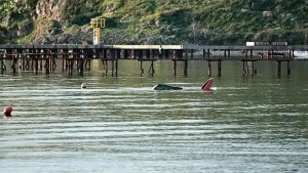 Bodrum'da yabancı uyrukluları taşıyan tekne battı
