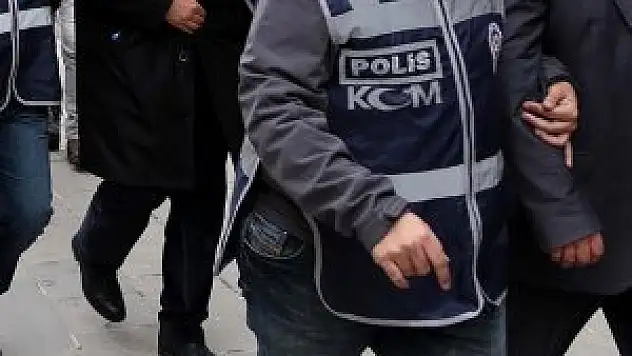 Manisa'da 'FETÖ' operasyonunda 4 tutuklama