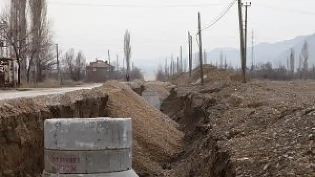 Seydişehir'de kanalizasyon hattı yenileme çalışmaları