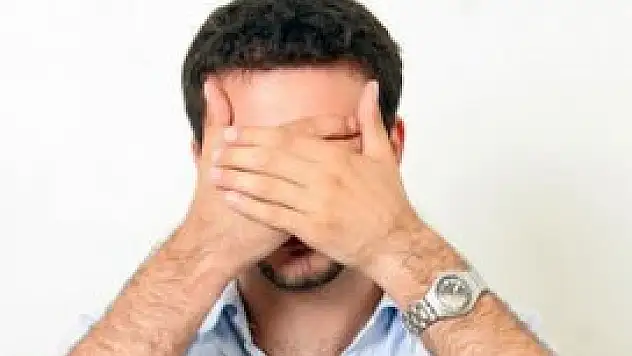 Kimlik yüz derisinin altında gizli