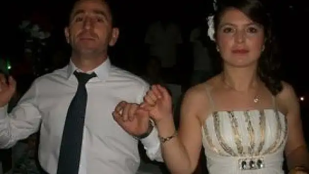 Önce karısını vurdu sonra kendini!