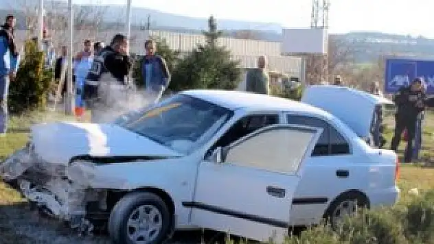 Polisten kaçarken üst üste kaza yaptı