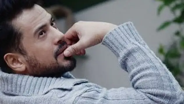 Emre Altuğ'un anne acısı