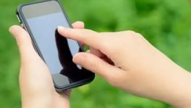 Sürekli telefona bakmak hastalık belirtisi
